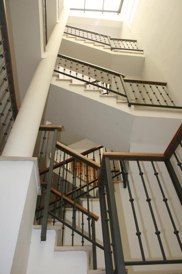 חרז Top Center Suite מראה חיצוני תמונה