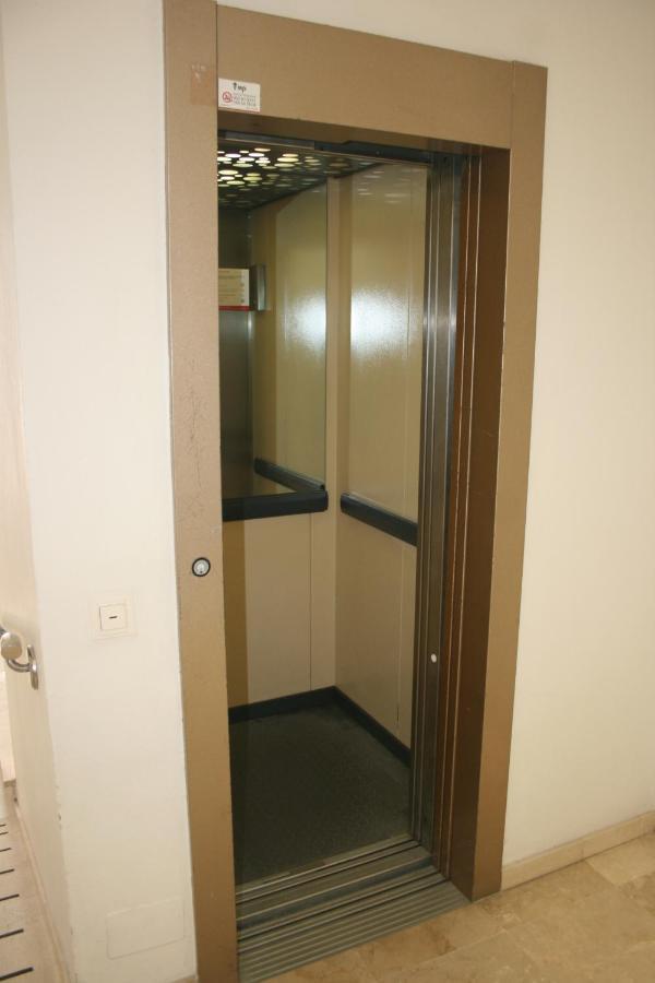 חרז Top Center Suite מראה חיצוני תמונה
